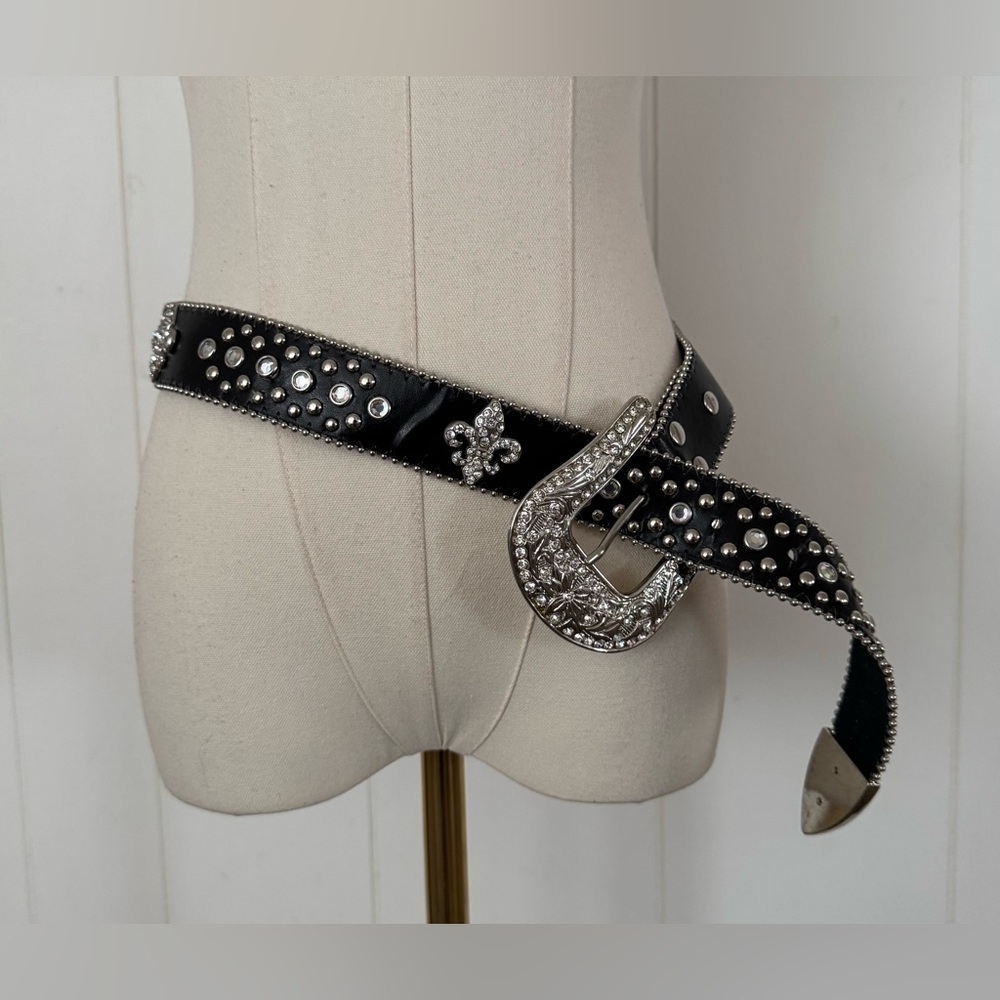 Rhinestone Western Crosses Women’s Belt